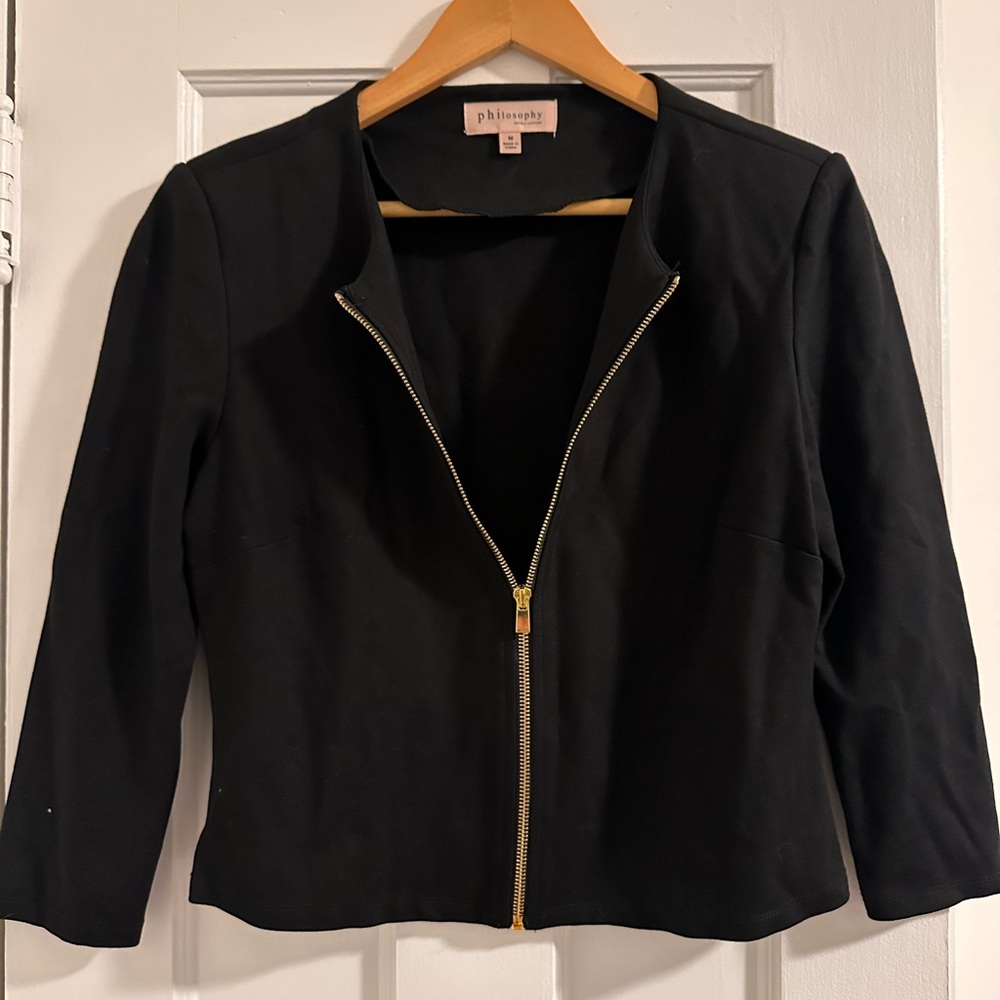 Woman’s Blazer - Picture 3 of 7